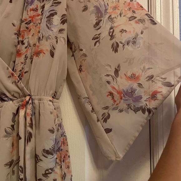 Charlotte Russe Floral Short Women’s Romper | Women’s size small | - Picture 7 of 7